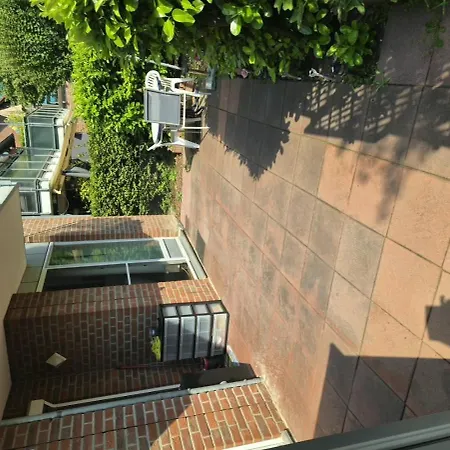 Bothfeld Gut Angebundene Ruhige Terrassenwohnung Am Park Apartment