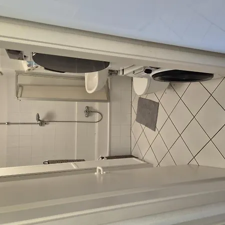 Apartment Bothfeld Gut Angebundene Ruhige Terrassenwohnung Am Park *
