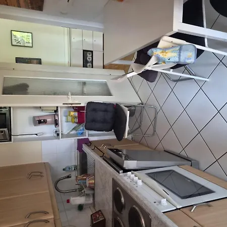 Apartment Bothfeld Gut Angebundene Ruhige Terrassenwohnung Am Park